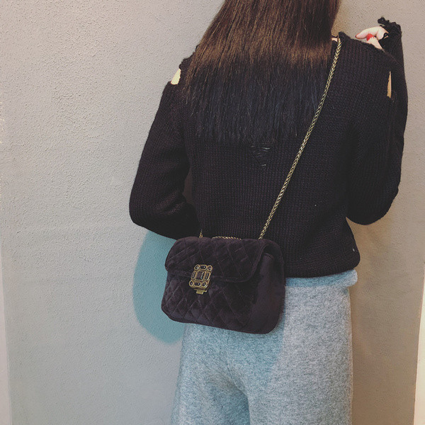 Geanta de mana mica eleganta cu pietre