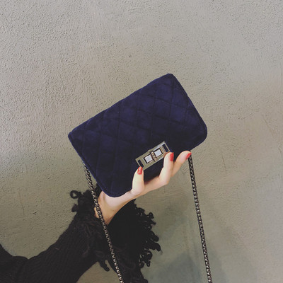 Geanta de dama cu inchidere moderna