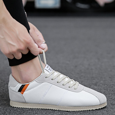 Adidași bărbați stilați în mai multe culori - două modele