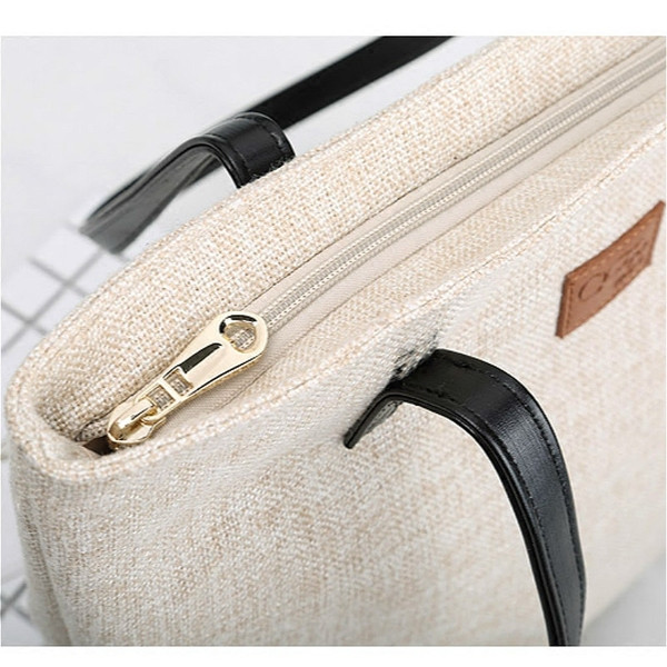 Geanta de dama moderna potrivita pentru utilizarea de zi cu zi in doua culori