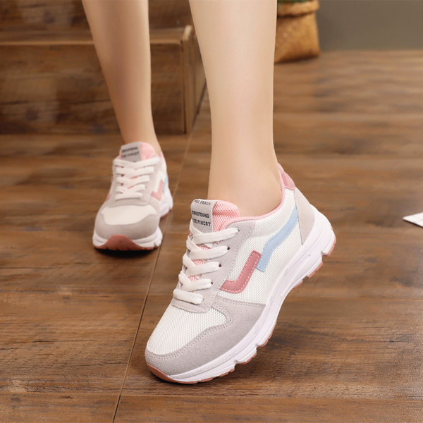 Model nou de adidasi de dama din piele intoarsa cu talpa inalta in mai multe modele