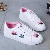 Tenisi de dama actuali cu broderie in doua culori potriviti pentru utilizarea de zi cu zi