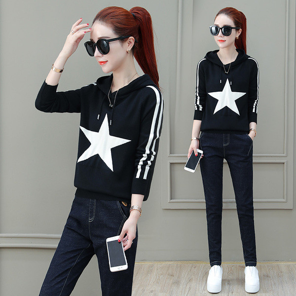 Hanorac de dama modern cu aplicatie in trei culori