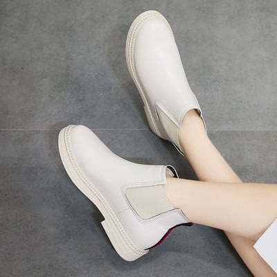 Νέο μοντέλο γυναικείες μπότες σε οικολογικό δέρμα σε δύο χρώματα