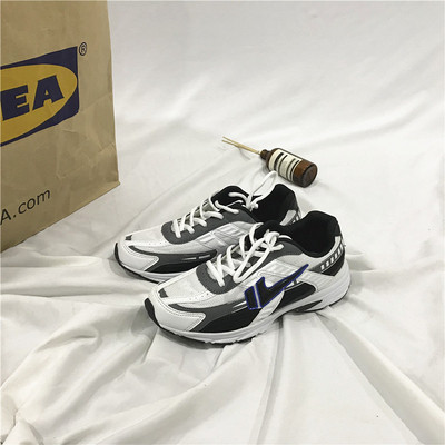 Adidasi moderni potriviti pentru barbati si femei in trei culori