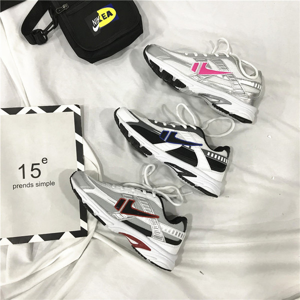 Adidasi moderni potriviti pentru barbati si femei in trei culori