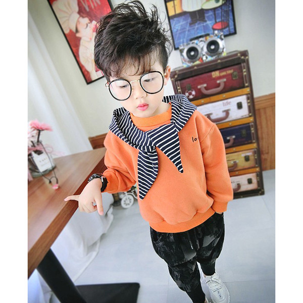 Стилен детски пуловер с качулка за момчета в два цвята