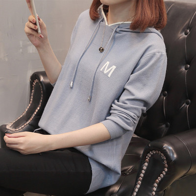 Μοντέρνο γυναικείο φούτερ με έμβλημα σε διάφορα χρώματα