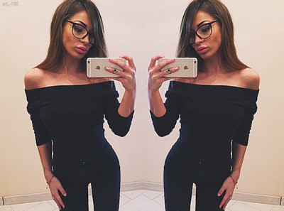 Bluză de damă HIT Current cu mâneci căzute în alb-negru