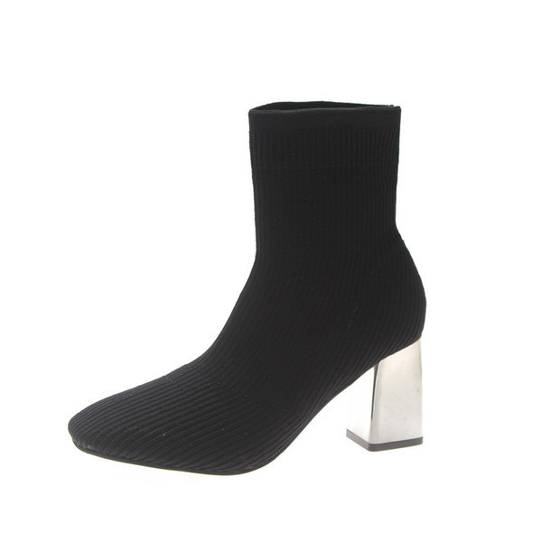 НОВИ стилни дамски боти с дебел ток в два цвята