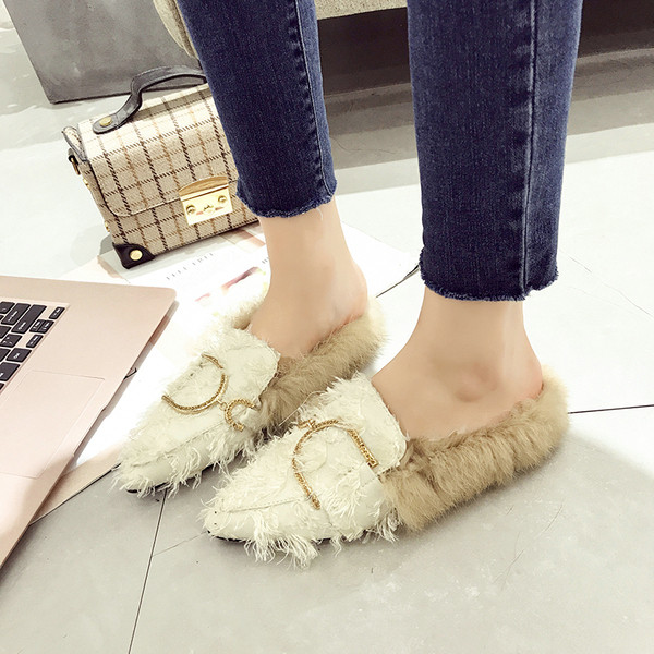 НОВИ модерни дамски мокасини в черен и бял цвят