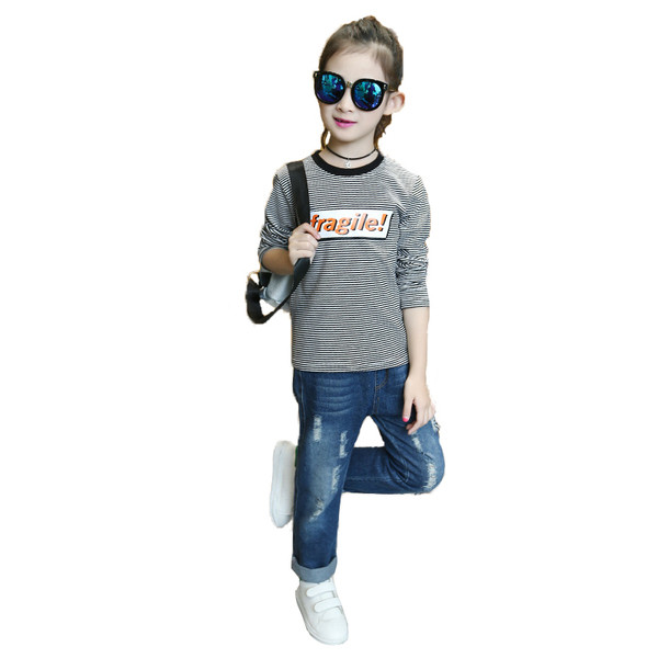 Bluză cu dungi pentru copii cu inscripție