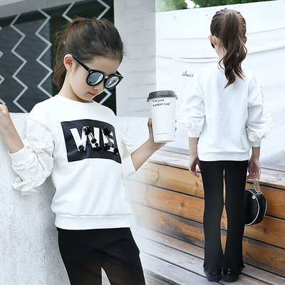 Bluza pentru copii alb si negru cu aplicatie