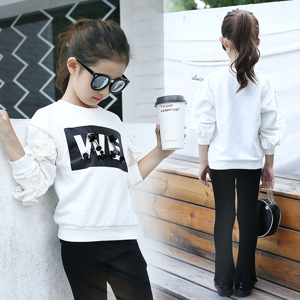 Bluza pentru copii alb si negru cu aplicatie