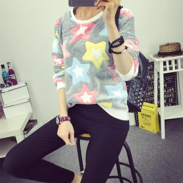 Γυναικείο πουλόβερ με κολάρο σε σχήμα O και εκτύπωση