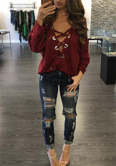 Модерна дамска блуза с V-образно деколте и връзки в два цвята