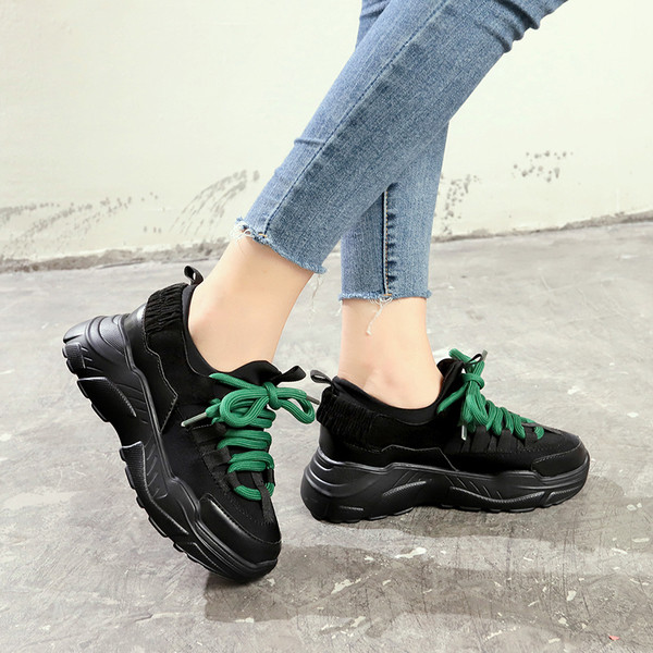 Adidasi casual dama cu talpa inalta in alb si negru