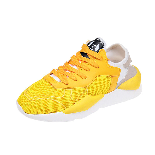 Adidași de damă în trei culori potriviti pentru utilizarea de zi cu zi