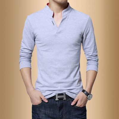 Ανδρική μπλούζα με ντεκολτέ σε σχήμα V σε διάφορα χρώματα