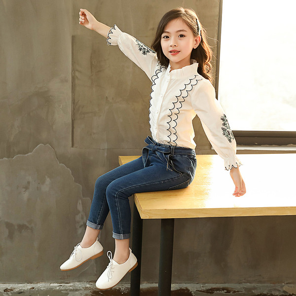 Cămașă elegantă pentru copii alb cu broderie