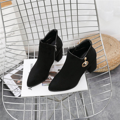 Cizme de damă elegante cu toc gros - două culori