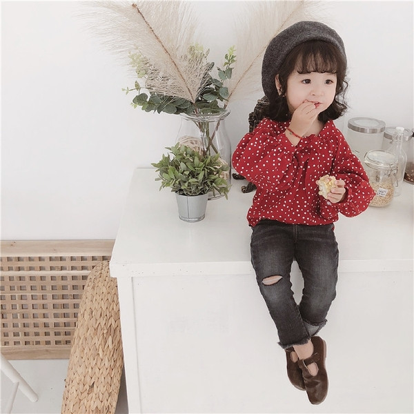 Детска риза на точки в бял и черен цвят