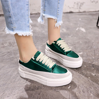 Γυναικεία αθλητικά πάνινα παπούτσια με υψηλή σόλα σε τρία χρώματα