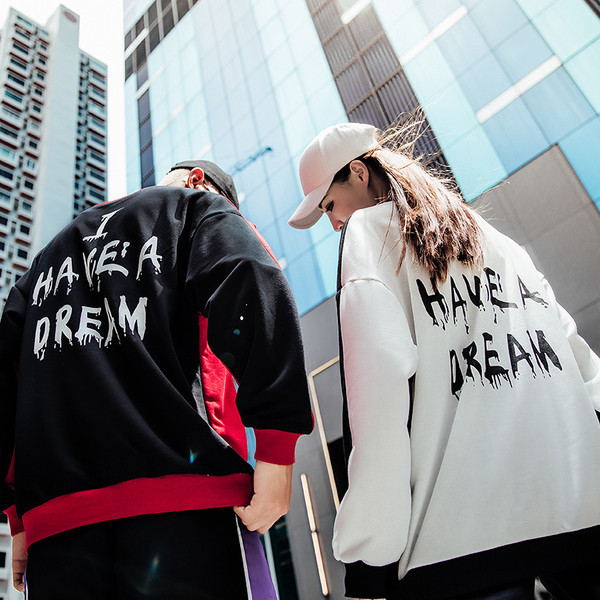 Bluză bărbătească în două culori cu guler în formă de O și inscripție