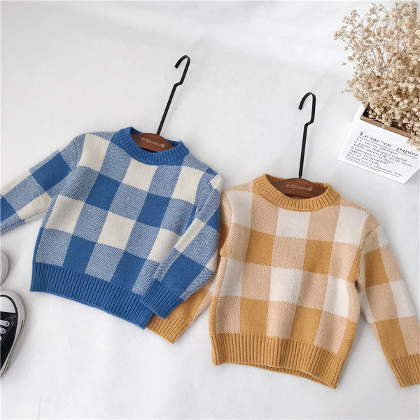 Pulovere de iarna in carouri pentru baieti in doua culori