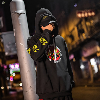 Суичър за мъже и жени в три цвята с щампа