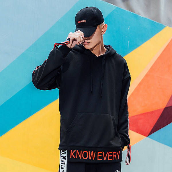 Φούτερ  με κόκκινο και μαύρο χρώμα  με εκτύπωση