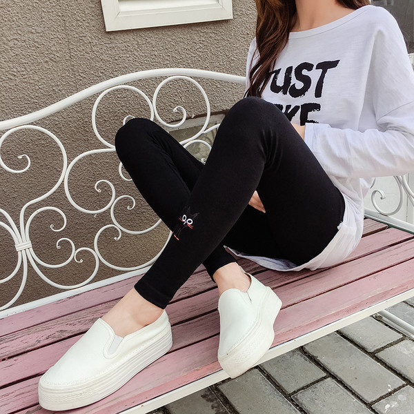 Βαμβακερό κολάν  για έγκυες γυναίκες με κεντήματα σε τρία χρώματα