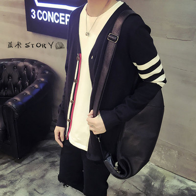 Vestă modernă pentru bărbați cu dungi în trei culori