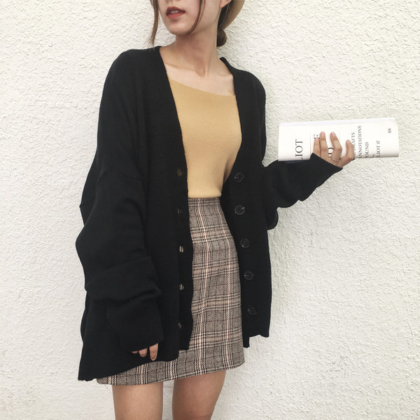 Дамска жилетка с копчета в няколко цвята