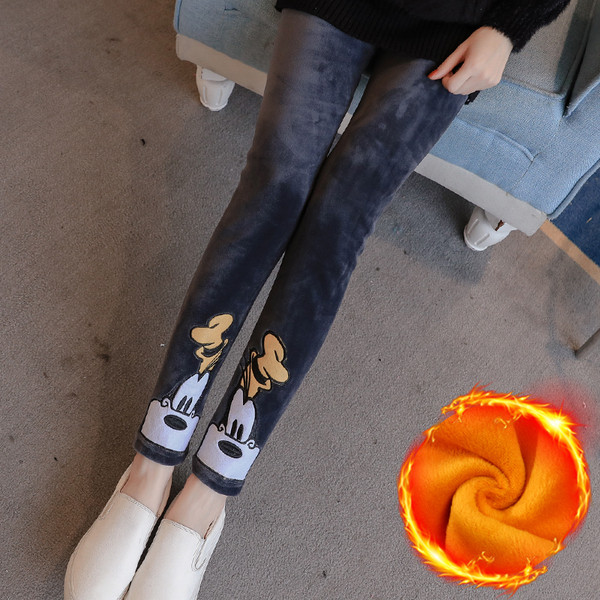 Pana groasa pentru gravide cu broderie in doua culori