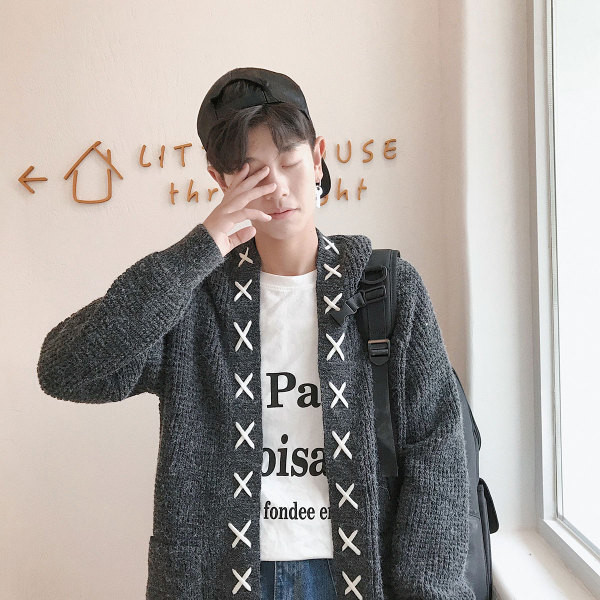 Vestă modernă pentru bărbați cu glugă în două culori