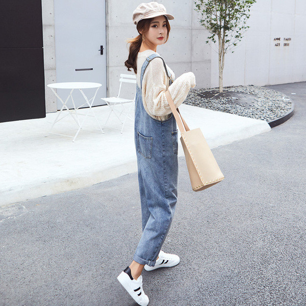 Дънков гащеризон с джобове за бременни жени 