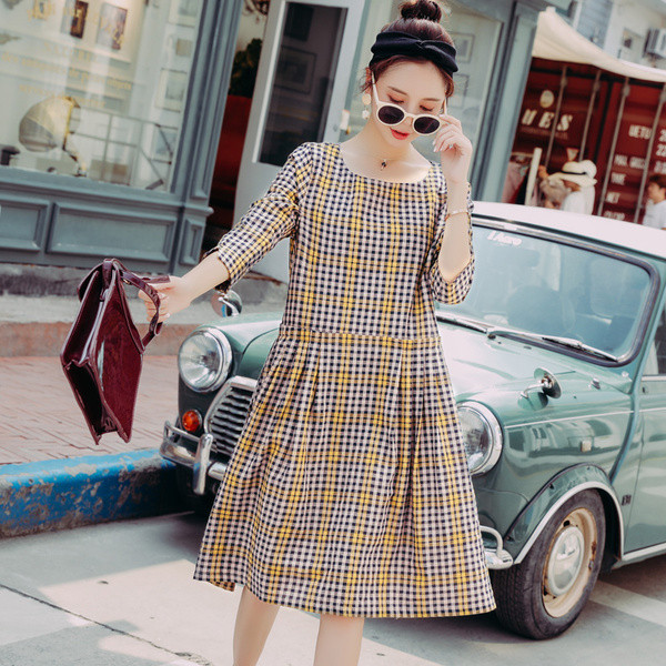 Rochie in carouri pentru gravide cu maneci lungi in doua culori