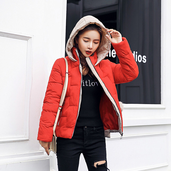 Jachetă elegantă de damă, cu glugă detașabilă