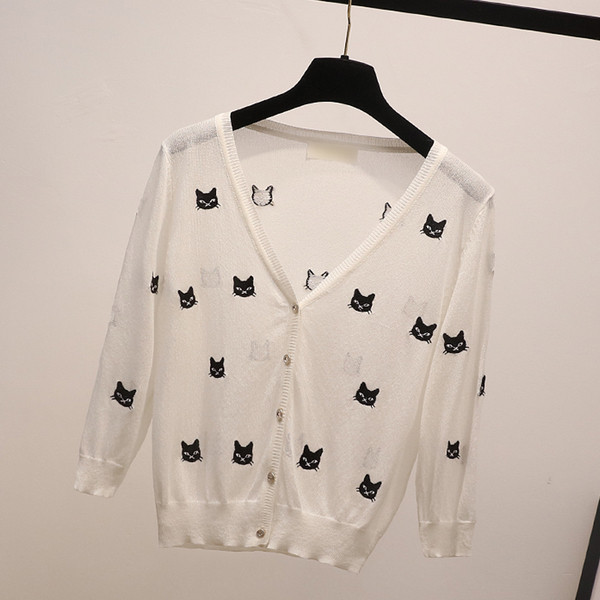 Модерна дамска жилетка с бродерия и V-образно деколте в няколко цвята