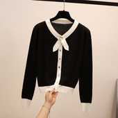 Нов модел дамска жилетка с метална декорация в бял и черен цвят