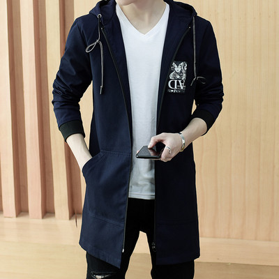 Vestă modernă pentru bărbați cu aplicație în trei culori