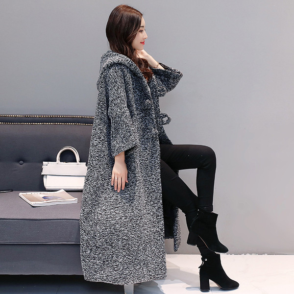 Стилно дамско палто дълъг  модел с качулка в няколко цвята 