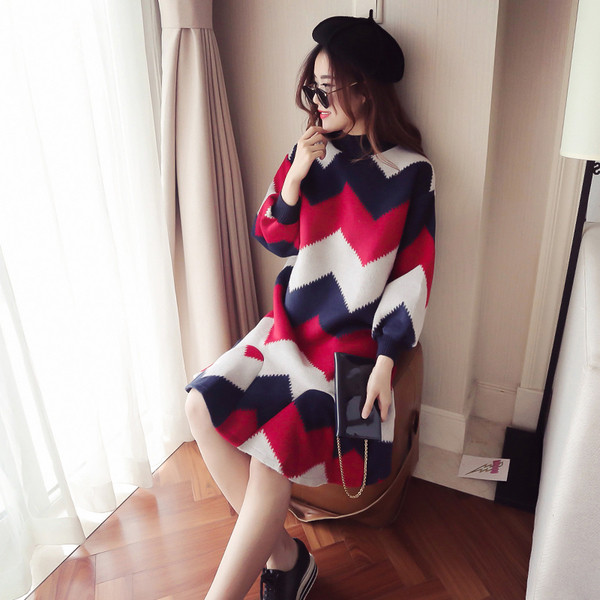 Зимна рокля за бременни жени в два цвята - разкроен модел