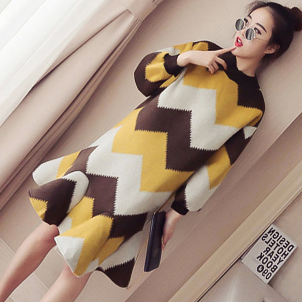 Зимна рокля за бременни жени в два цвята - разкроен модел