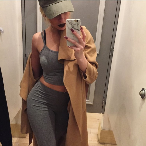 Стилно дамско дълго палто в няколко цвята