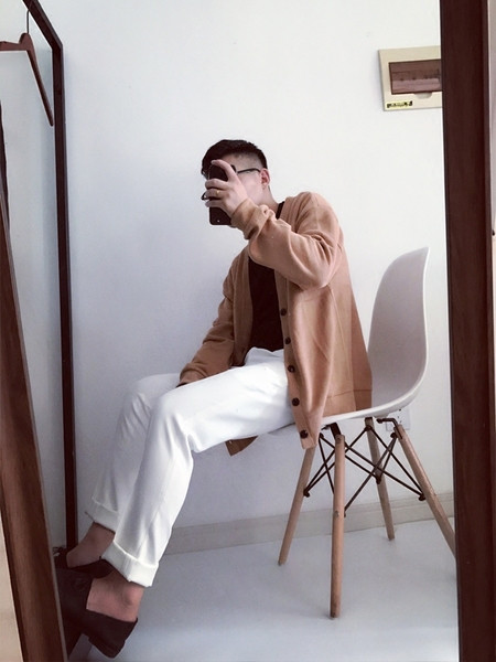 Vestă modernă pentru bărbați cu emblemă în două culori