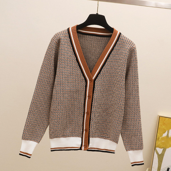 Нов модел дамска жилетка с V-образно деколте в два цвята