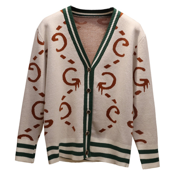 Vesta de dama moderna cu decolteu in V si nasturi in trei culori