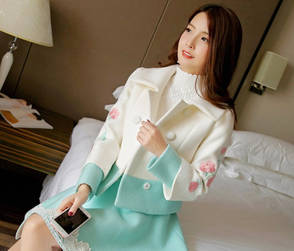 Стилно дамско палто  в няколко модела и цвята 